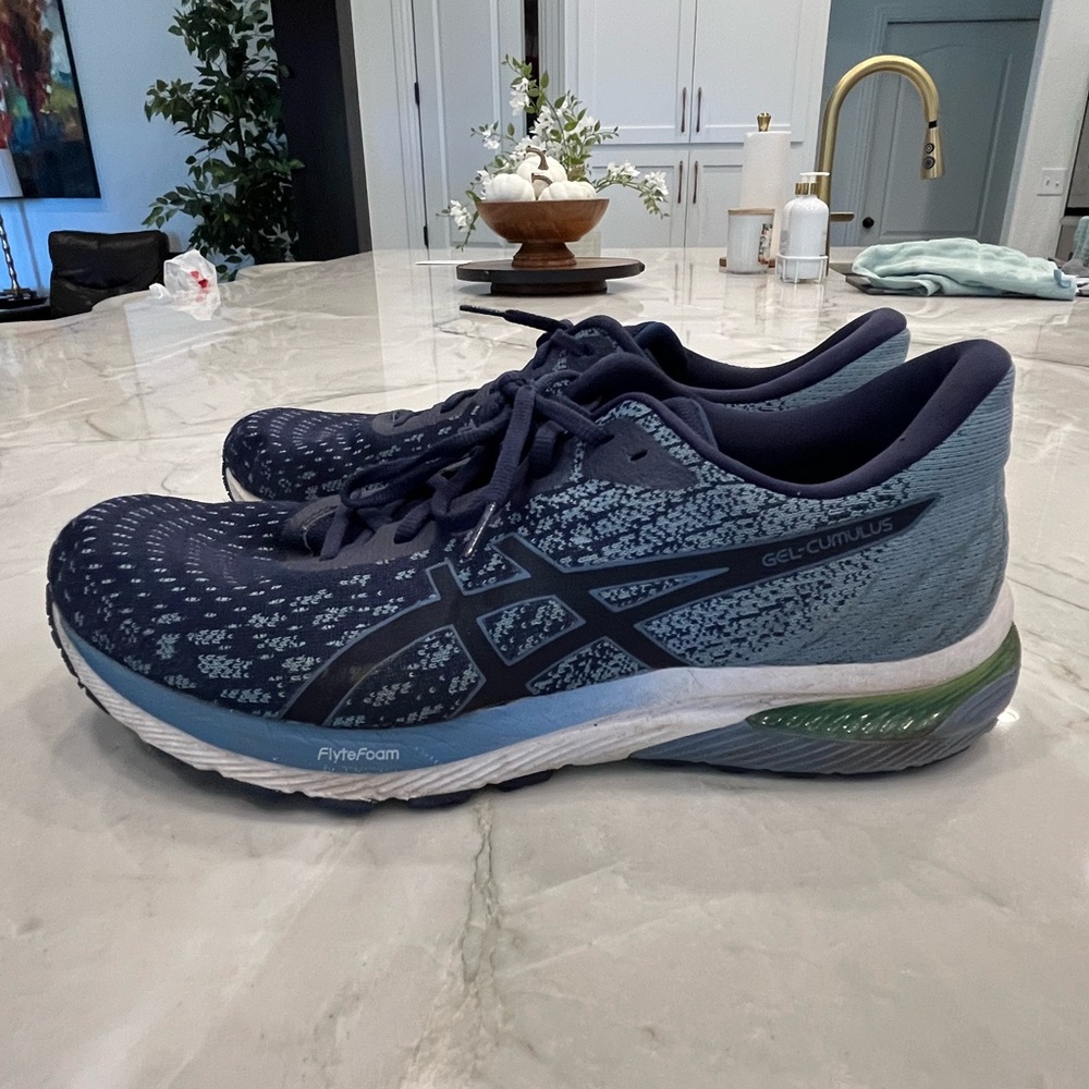 Mens ASICS Running Shoes, Size 13, Navy Blue.
